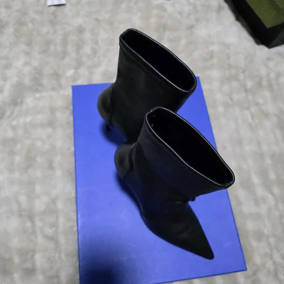 Stuart Weitzman Black Pointed Toe Leather Stiletto Sock Boots - Picture 7 of 10